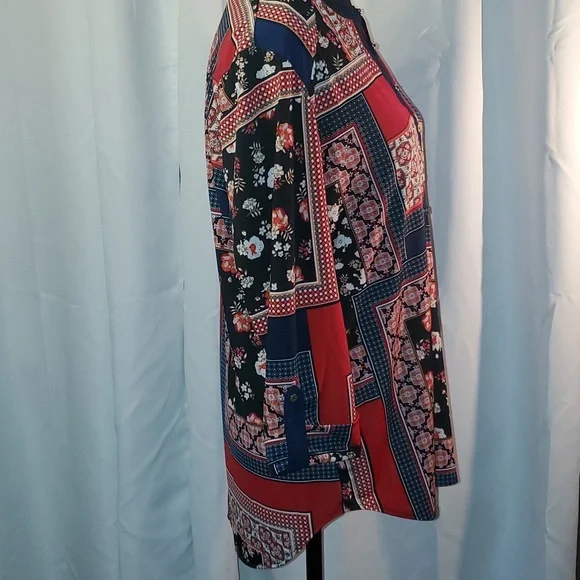 Peter Nygard patterned top - Picture 4 of 5